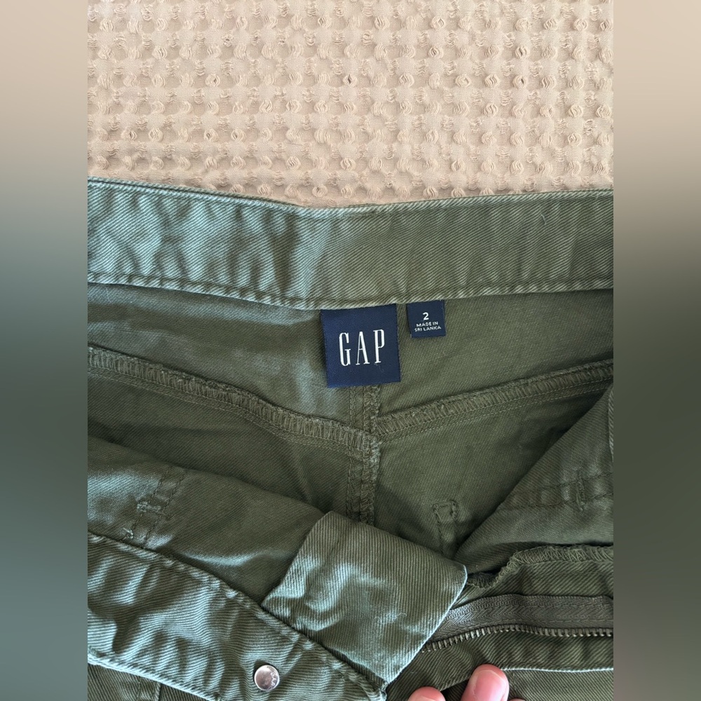 GAP Midrise Twill Barrel Pants - Picture 3 of 3